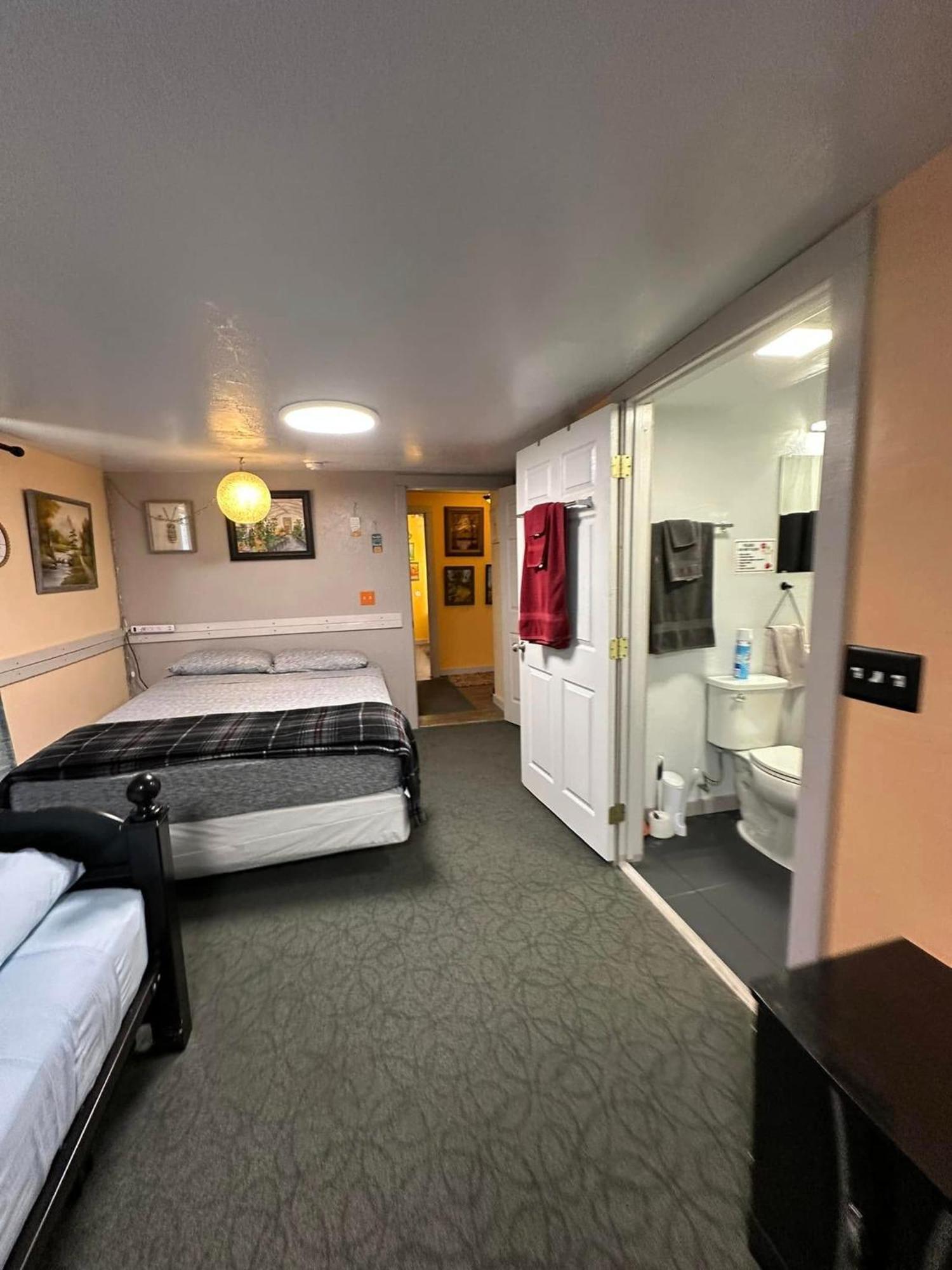 Ez 1 Mile To Sill! Pumpkin Sleeps 9, Grills, Firepit, Laundry Lawton