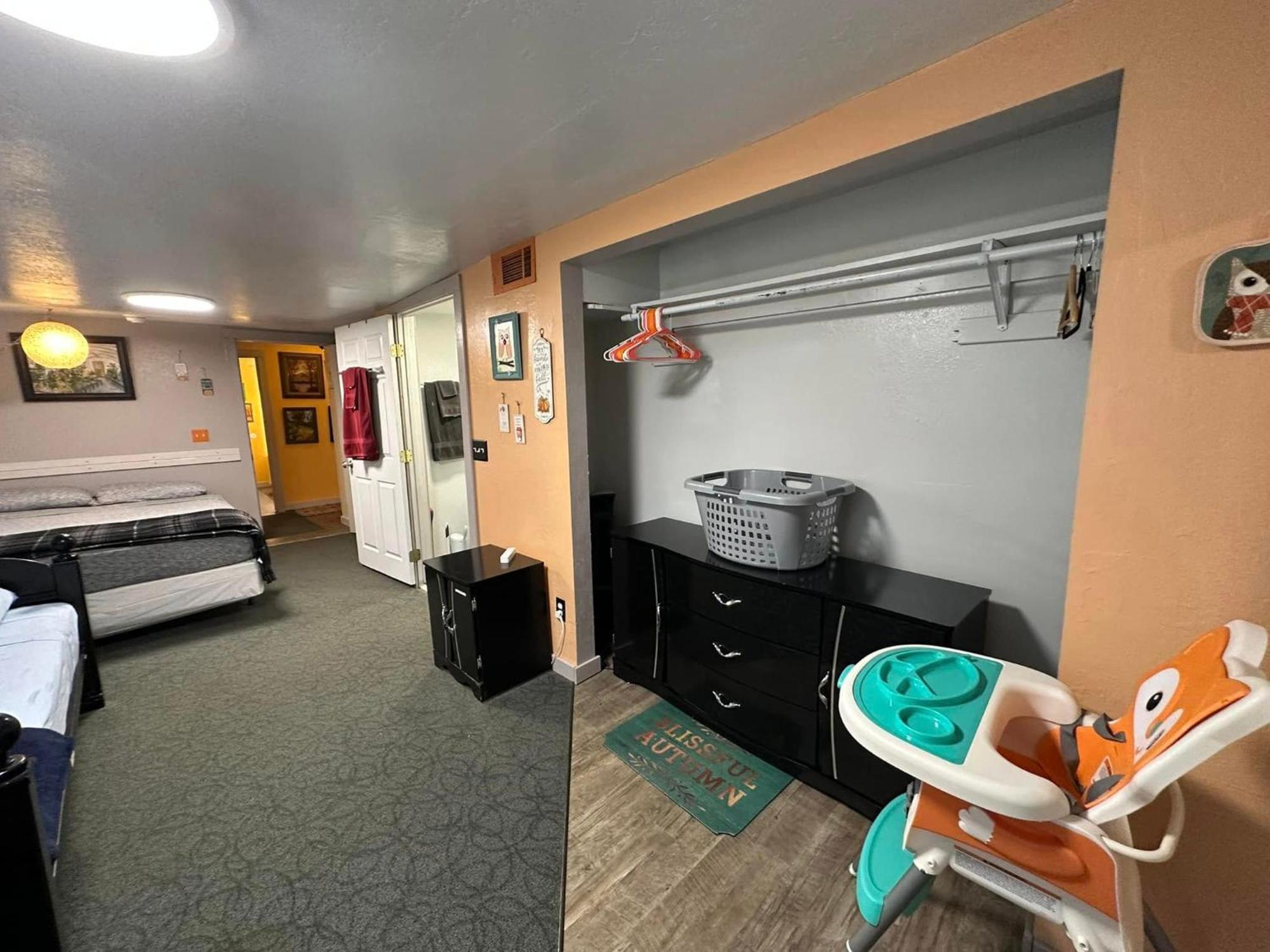 Ez 1 Mile To Sill! Pumpkin Sleeps 9, Grills, Firepit, Laundry *